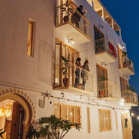 Blue Waves Boutique Hostel Tamraght 외부 사진