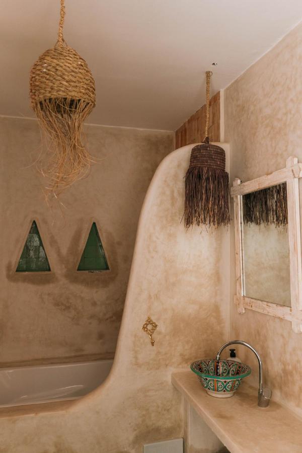 Blue Waves Boutique Hostel Tamraght 외부 사진