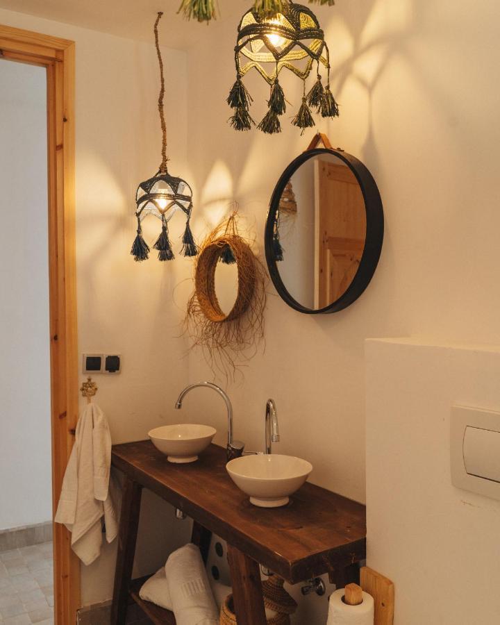 Blue Waves Boutique Hostel Tamraght 외부 사진