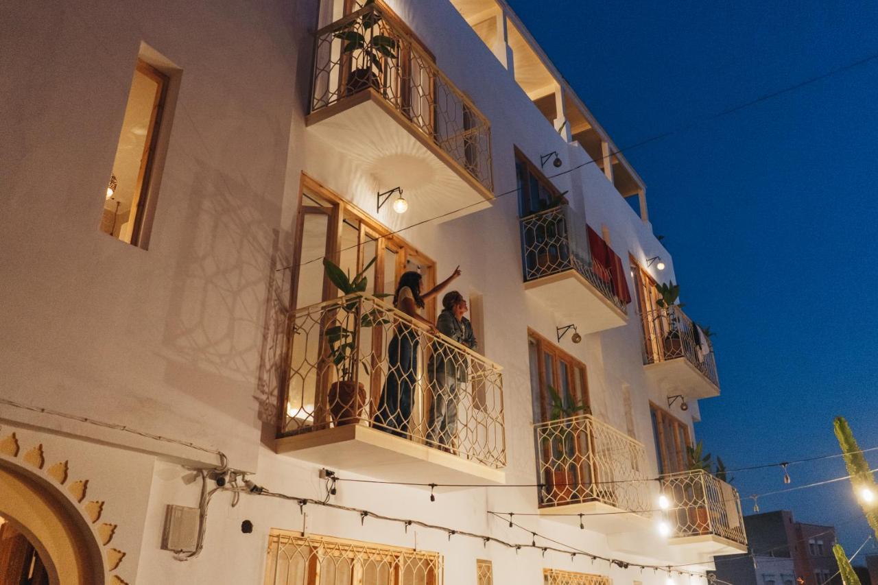 Blue Waves Boutique Hostel Tamraght 외부 사진
