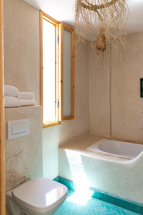 Blue Waves Boutique Hostel Tamraght 외부 사진