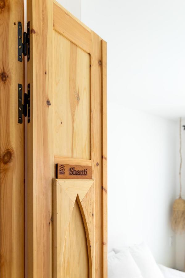 Blue Waves Boutique Hostel Tamraght 외부 사진
