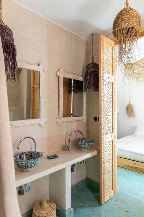 Blue Waves Boutique Hostel Tamraght 외부 사진