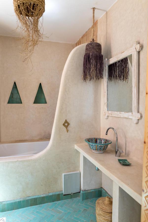 Blue Waves Boutique Hostel Tamraght 외부 사진